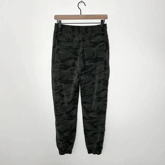 ATHLETA BROOKLYN CAMO LINED JOGGER comfy running gym - Picture 8 of 16